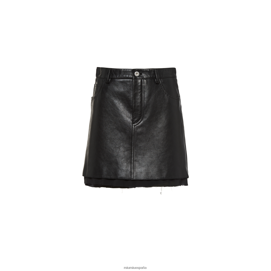 es Miu Miulisto para usar minifalda de napa negro JPDFR8564