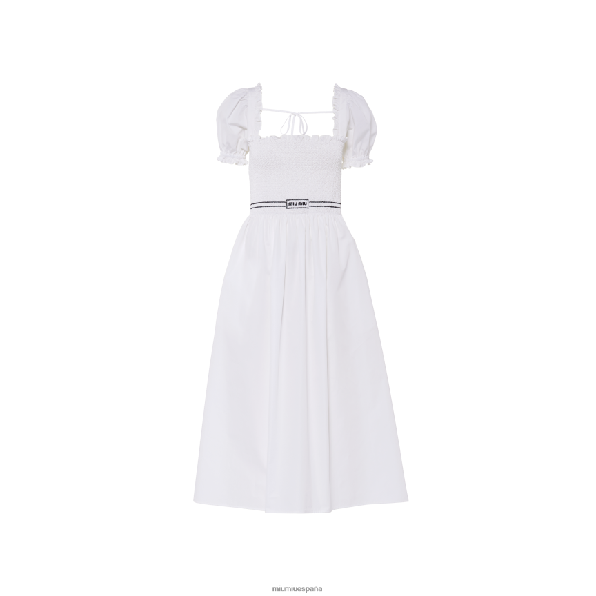 es Miu Miulisto para usar vestido de popelina blanco JPDFR8354