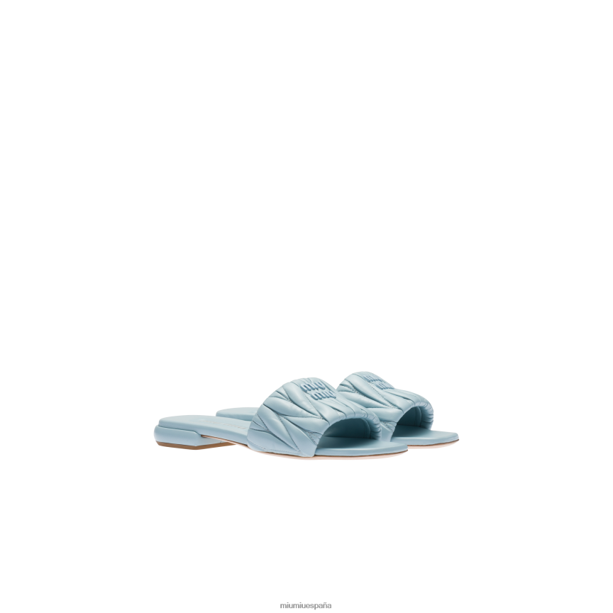 es Miu Miuzapatos chanclas de napa matelasse azul claro JPDFR8256